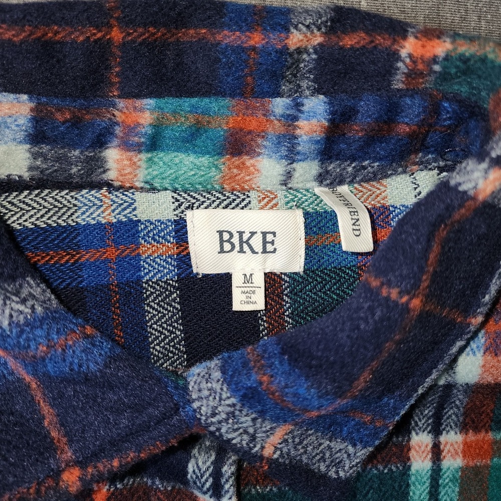 BKE Women's Medium Boyfriend Plaid Long Sleeve Button Down Shirt - Picture 2 of 9
